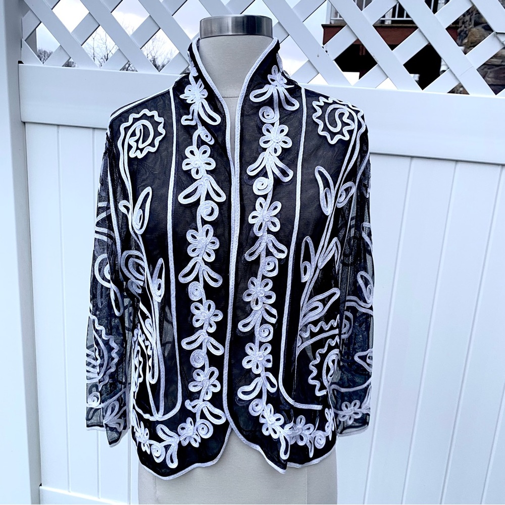 🌹HP🌹Travel Smith Woman’s Sheer Black Bolero Jacket with White Swirl Appliqués - Picture 5 of 14
